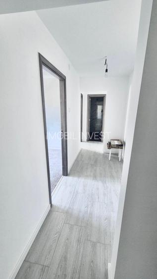 Apartament cu 4 camere, 2 băi, pivnita, 77 mp utili, Cetate