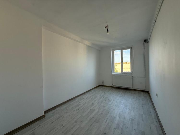 Apartament 2 camere, etaj 5, 57 mp utili -  zona POSTA MARE