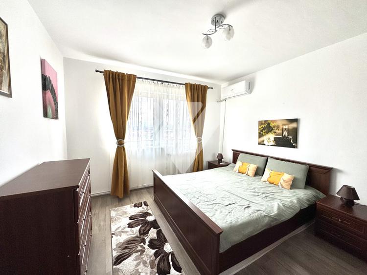 Apartament renovat 3 camere mobilat, etaj 5, lift - Vasile Aaron Sibiu
