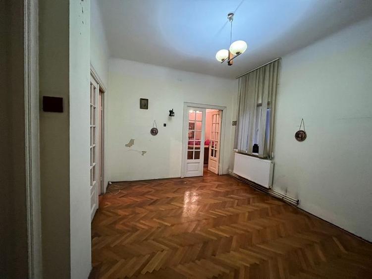 Vanzare Apartament in vila Parc Carol, Unirii
