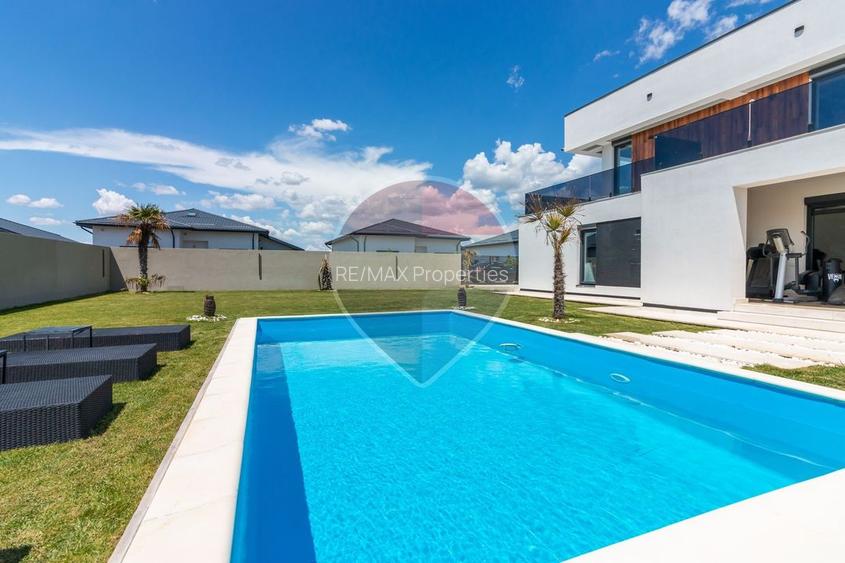 Vila premium cu piscina Balotesti | Teren 800 mp