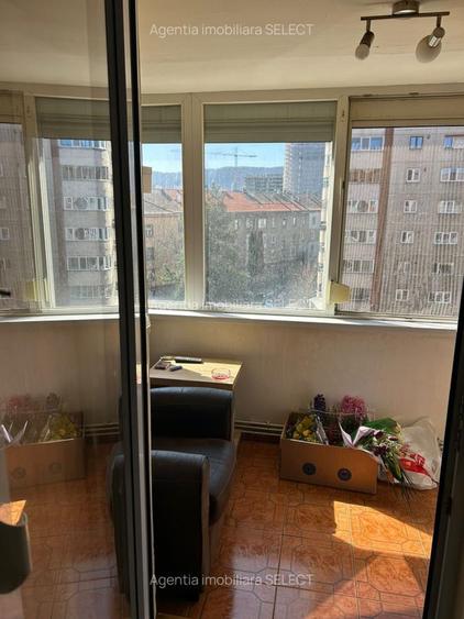Mobilat, utilat ,Apartament cu 3 camere, Centru Nou