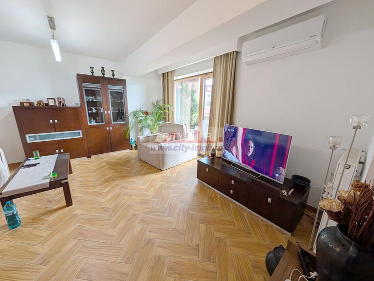Vanzare apartament 3 Camere Straulesti