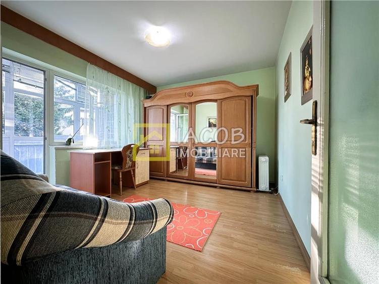 Apartament 3 camere de inchiriat – Bacau, Str. Panselelor