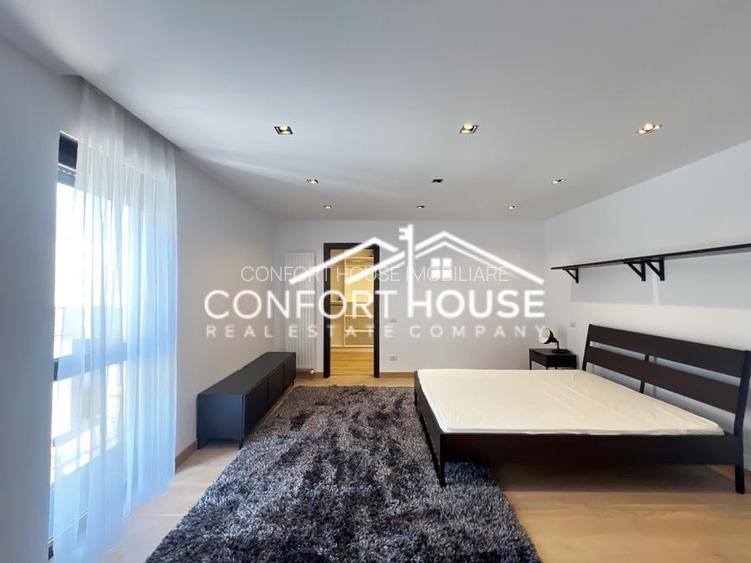 VILA P+E+M - 6 camere - situata intr-un ansamblu rezidential in IANCU NICOLAE - 25