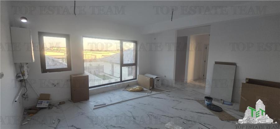 Bragadiru cart. Independentei/ Vanzare apartament 2 camere in vila /curte propri