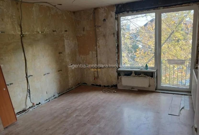 Apartament 45 mp în Primăverii