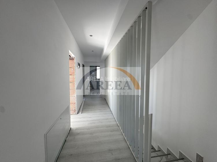 Vila 5 camere Otopeni Central-bucatarie si finisaje incluse - 13