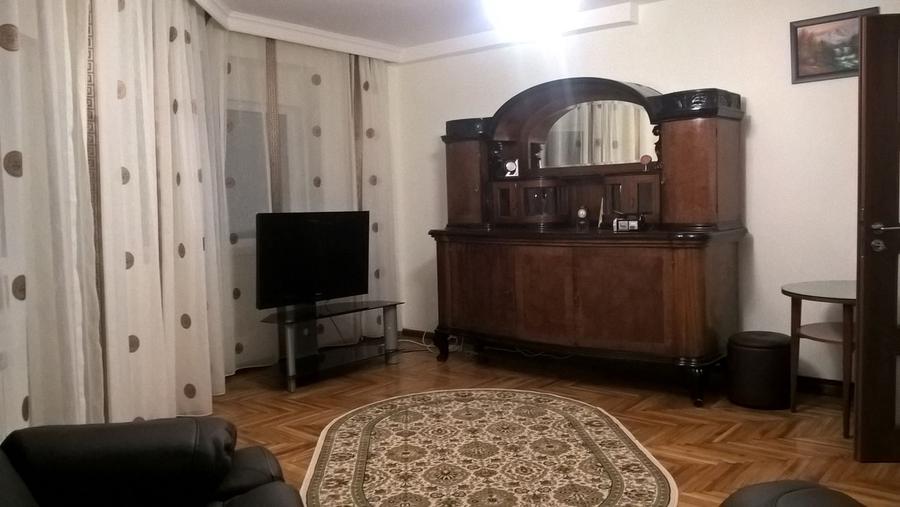 Palatul Parlamentului,DECOMANDAT,Amenajat,centrala,2 bai,parcare,mobilat,complet