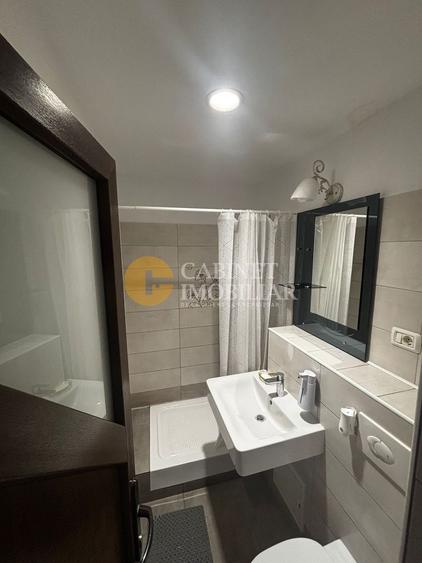 Apartament 3 Camere Semidecomandat - Rond Zimbru