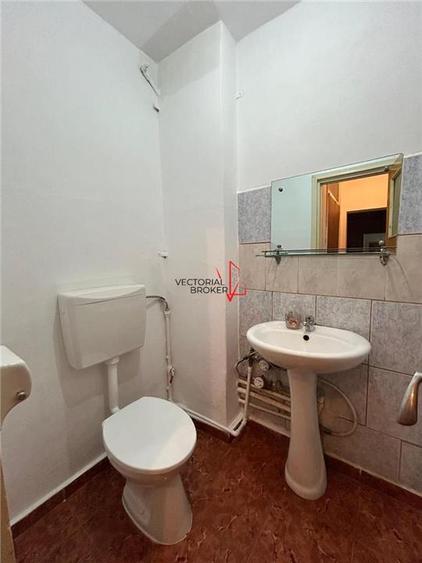 3 camere semidecomandat, an 1978 Biserica Capra Pantelimon