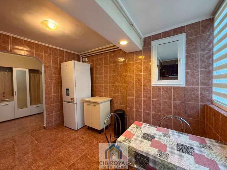 Inchiriere apartament 3 camere Câmpia Libertății 40,la 10 min metrou Muncii