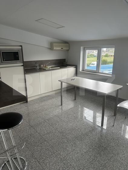 Spatiu comercial de inchiriat, 275 mp, locatie vizibila - Centura Bistritei