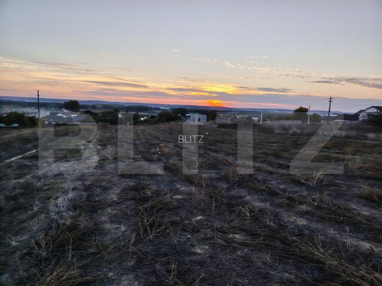 Teren intravilan Malu Mare 400 mp, cu deschidere de 20m si vedere panoramica - 4