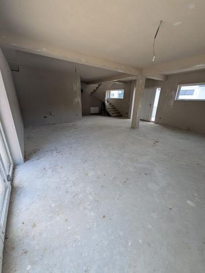 Duplex semifinisat, zona Tăuțiului