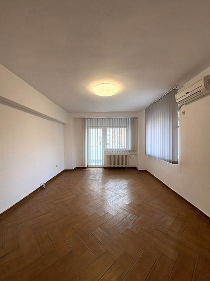 Apartament 3 camere | DECEBAL
