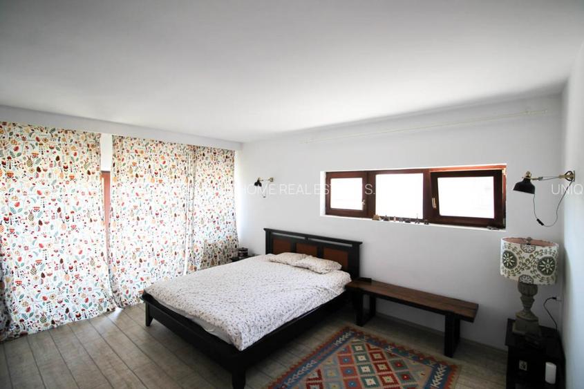 Pipera: Vila individuala cu 7 camere si teren de 500mp, renovata 2017!