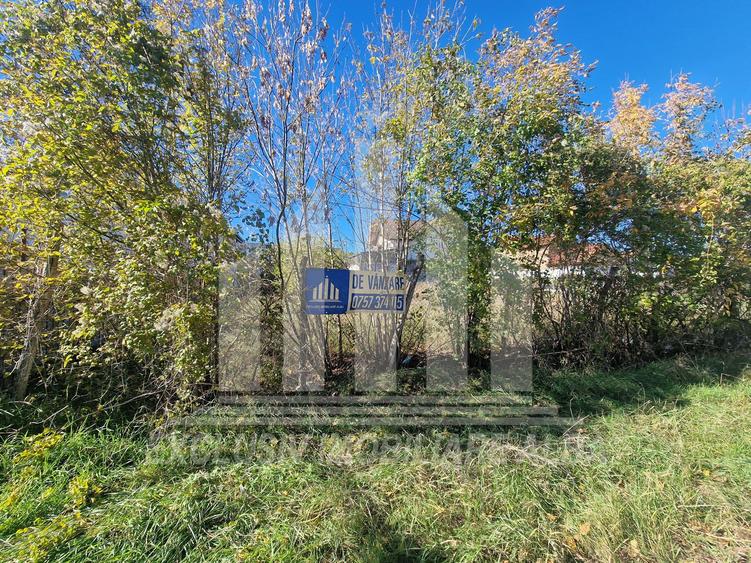 Teren intravilan | 457 mp | Toate utilitatile | Cetate
