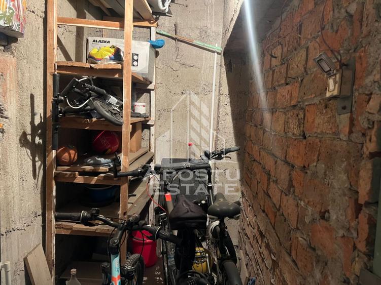 Apartament cu 2 camere de vanzare, cu boxa zona Cetatii, in Timisoara