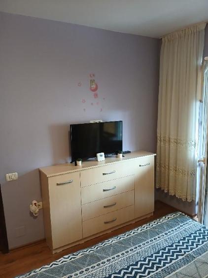 Vand apartament decomandat zona ICIL