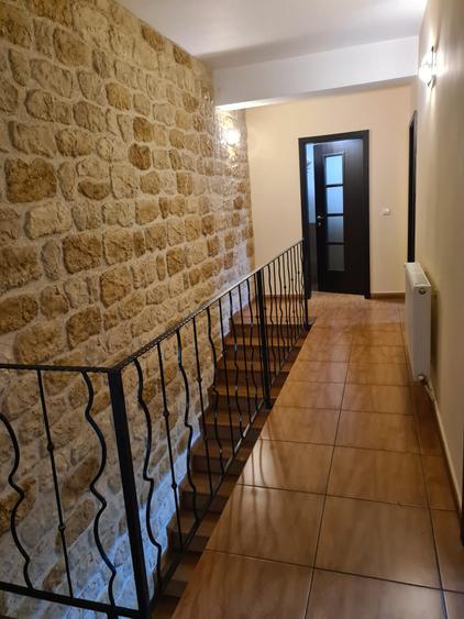 Apartament 3 camere, in vila, Centru, mobilat, finisaje moderne