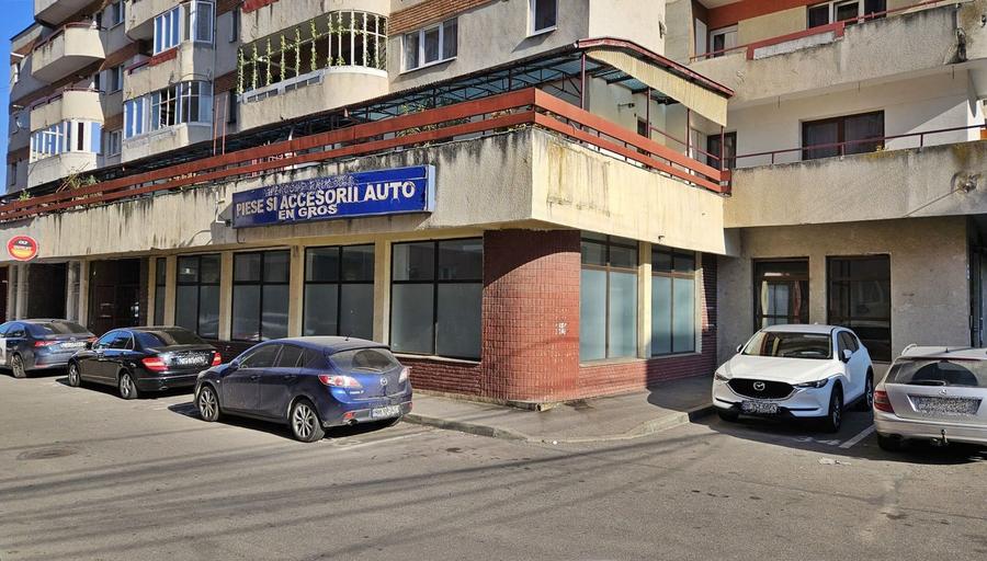 Spatiu comercial cu vitrina, ideal magazin, cabinete medicale, Marasti
