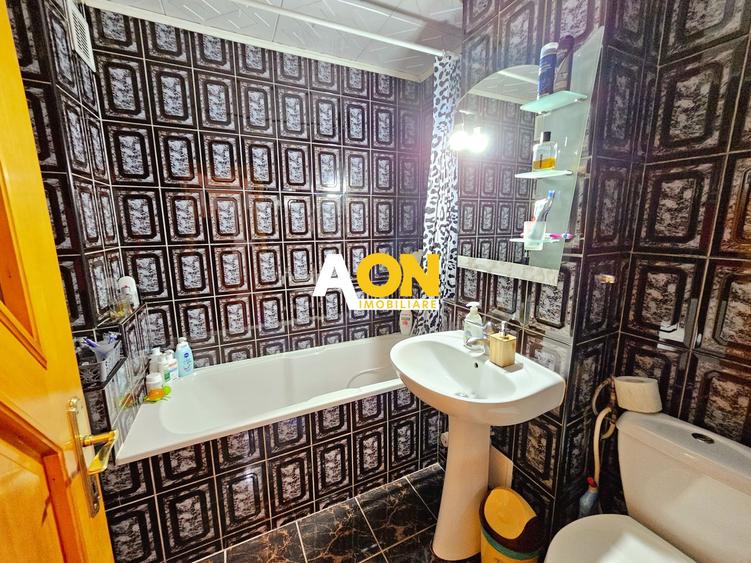 Apartament 3 camere, 2 bai, mobilat, utilat, etaj intermediar, Ampoi 2