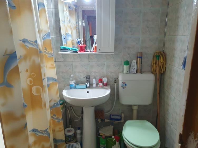 Vanzare- 3 camere-Dr Taberei-Parva-dec-3/4-CT-boxa-bl 72-termopan-125000 E