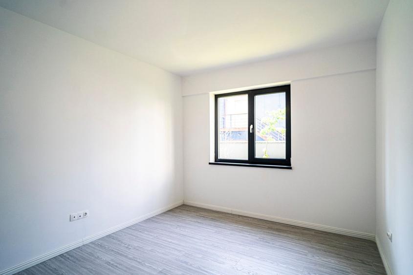 MILITARI, METROU PACII, 2 CAMERE, 57 mp, GRADINA, 150 mp