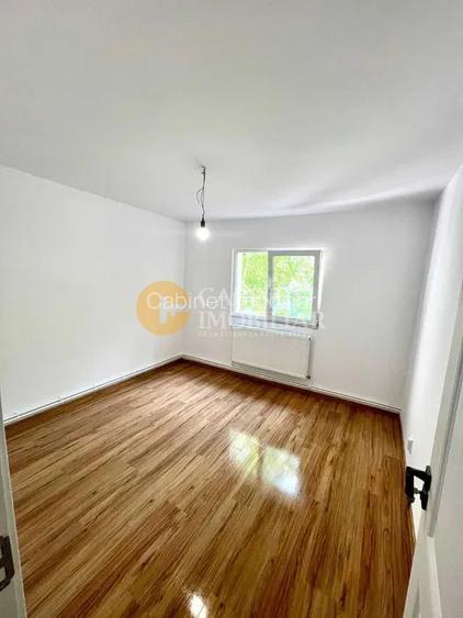4 Camere Renovat/ 2 Bai- Etaj 1 - Zona Dacia - 2