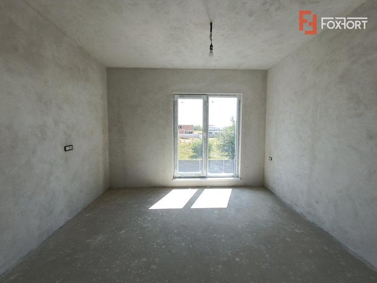 Duplex de vanzare cu 4 camere si teren de 290 mp - Giroc