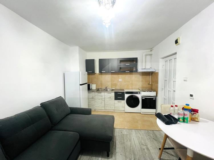 Garsoniera in centrul Clujului, 19 mp, 15 mp terasa, zona strazii Baritiu