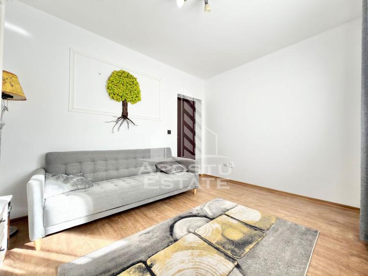 Casa individuala cu 5 camere si 3 bai mobilata in Giroc la asfalt