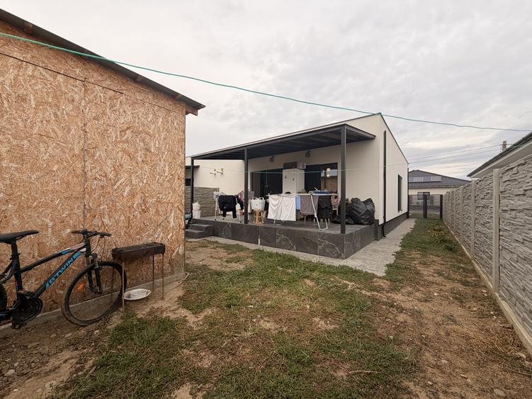 Duplex 3 camere, 73 mp utili, 12 mp terasa, 257 mp teren - Sag