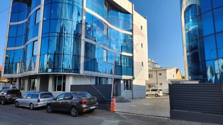 Spațiu de birouri de 1,054mp de închiriat în zona Bucureștii Noi - 36