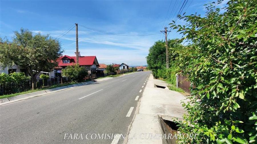 BUDESTI - CASA LA 15 MINUTE DE ORAS, TEREN 1233 MP