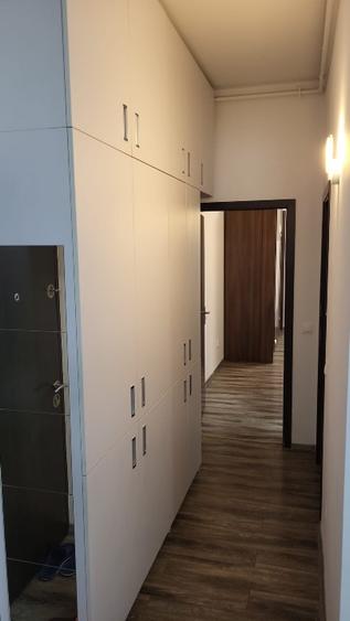 Apartament 3 camere | 80 mp | Parcare | Bloc 2015 | Zona 9 Mai, Ploiești