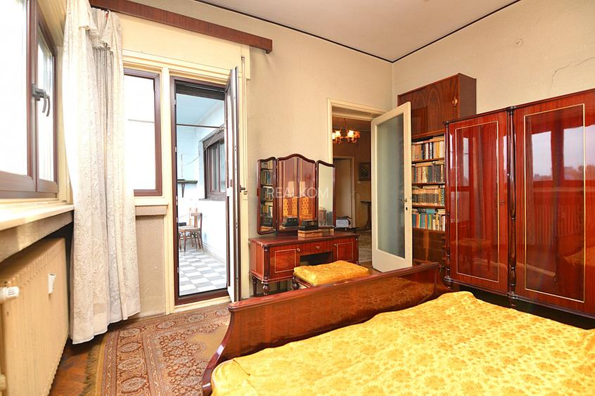 VANZARE APARTAMENT 4 CAMERE CALEA CALARASILOR – SFANTUL STEFAN