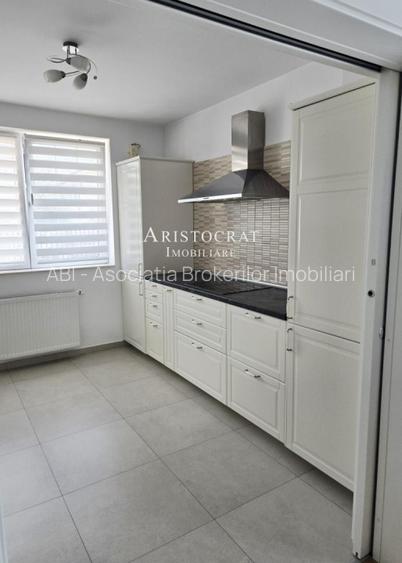 Duplex mobilat, utilat in cartier securizat - 8
