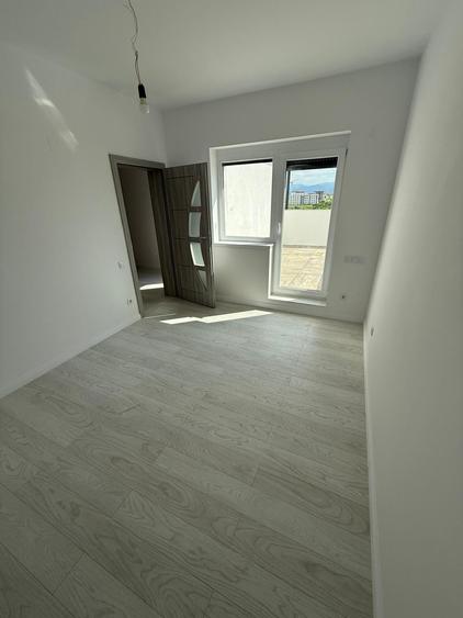 Penthouse 2 camere, terasa 14 mp, lift, dressing, incalz pardos, geam baie + TVA
