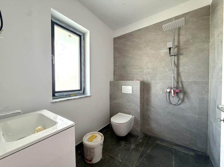 Duplex modern, 4 camere, 106 mp utili, 375 mp teren - Sacalaz