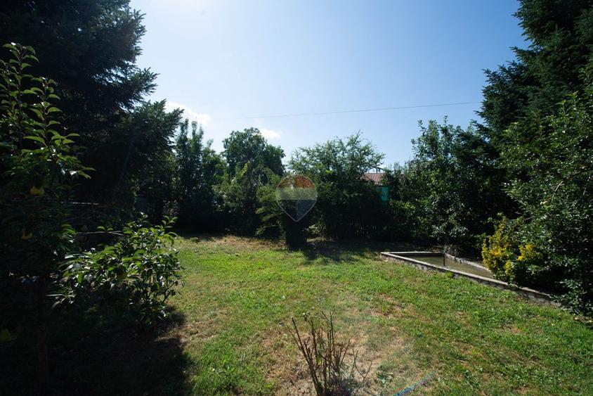 Casa de vanzare 9 camere potential investitie Cornetu teren 1200mp