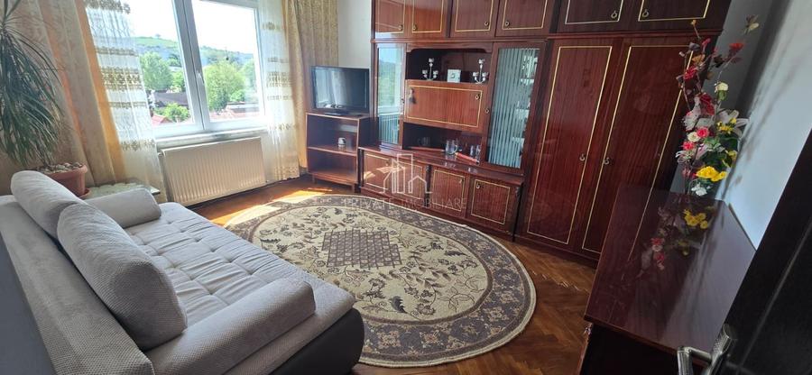 Apartament 3 Camere De Inchriat, Bd 1 Dec, Zona Studio, Semicentral
