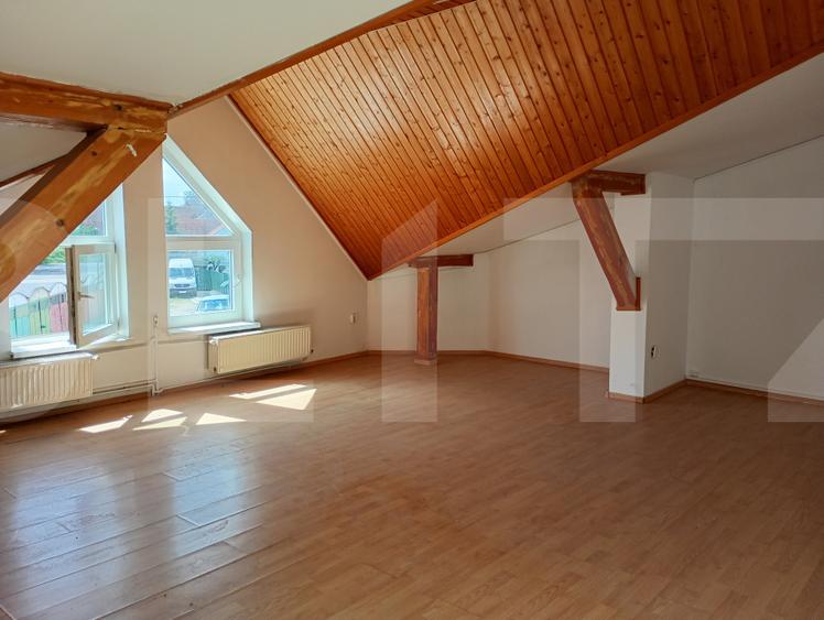 Satiu de birouri/comercial de inchiriat, Casa in zona centrala in Sf. Gheorghe