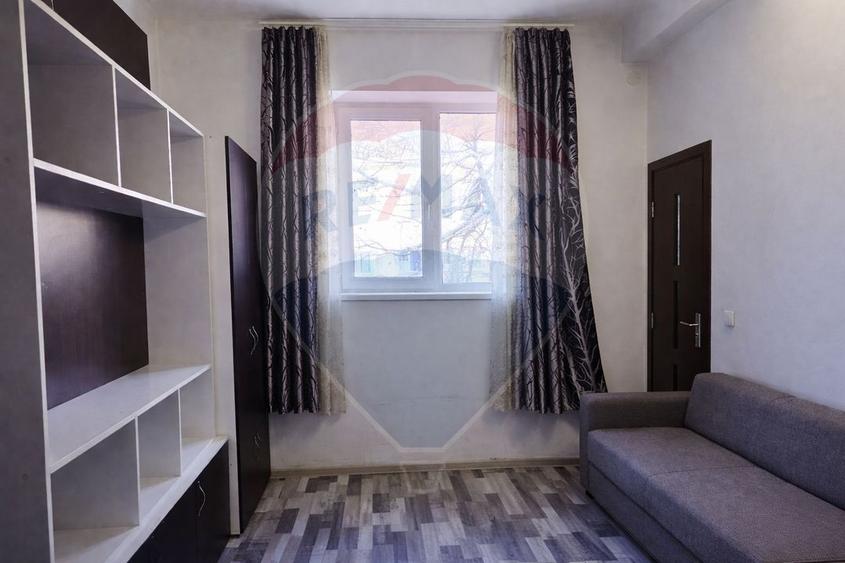 Garsoniera de vanzare in Bacau, pe strada Aviatori, nr. 11