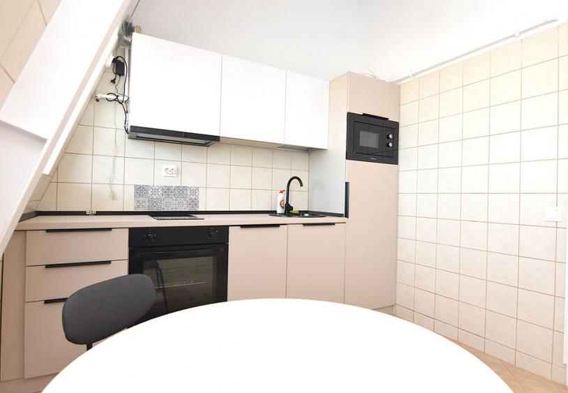 INCHIRIERE GARSONIERA / STUDIO DECEBAL – BLOC STELLA