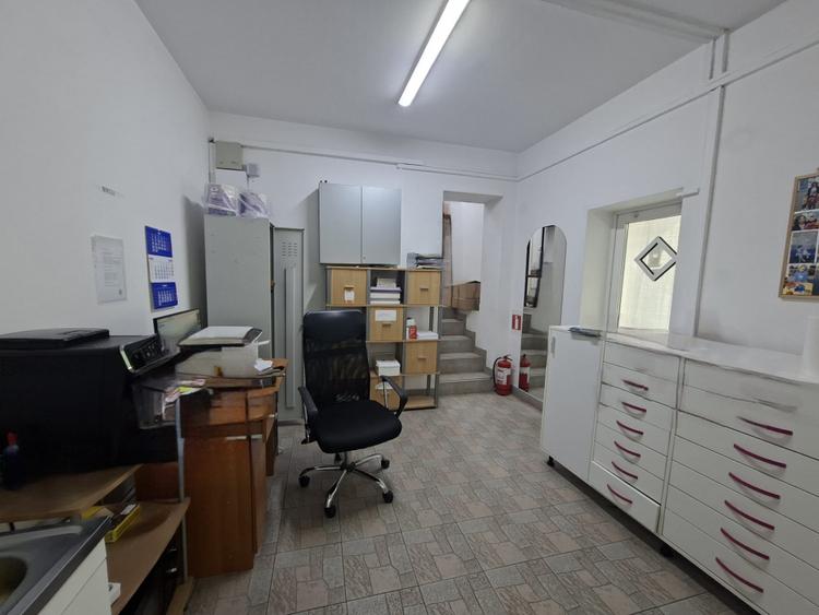 Spatiu comercial / Farmacie de inchiriat (60 mp) - Excelent compartimentat