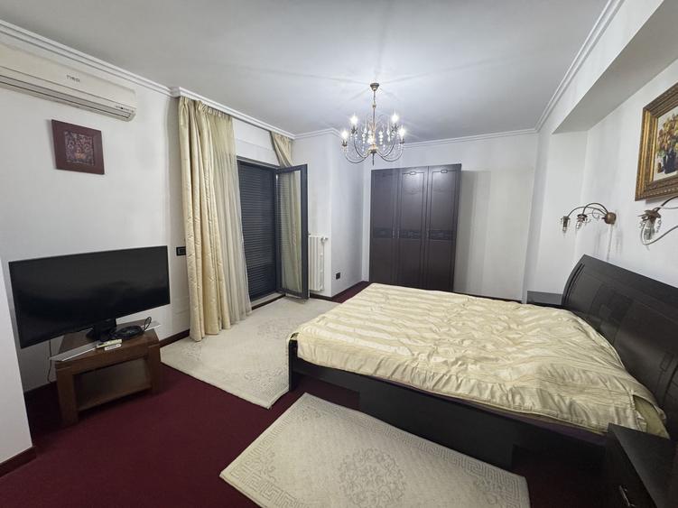 Apartament spatios cu vedere la parc, prima linie