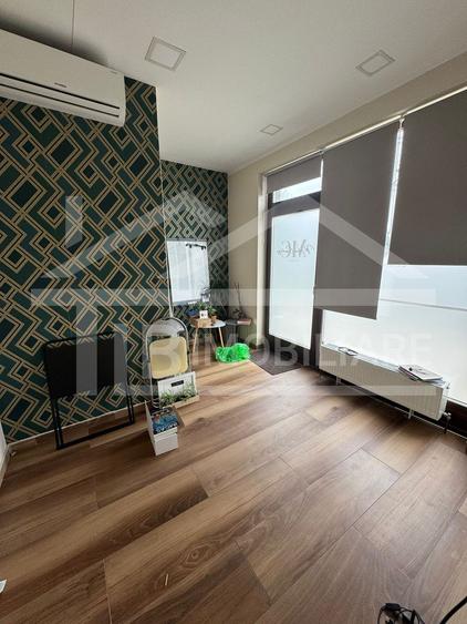 Spatiu comercial, 180 mp, parcare, Zona E.ON