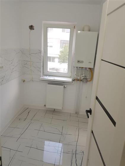 Ap 2 Camere, ETAJ 1, zona Obor-Piata mare,renovat recent